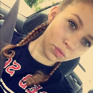 Meet your Posher, Desiree